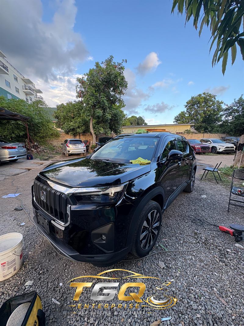 TGQ Enterprise work on a Honda Vezel